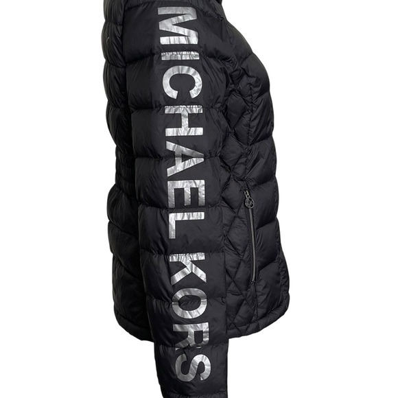 Michael Kors Packable Down Puffer Jacket Women’s Size M Big Logo Spell Out Black - Picture 1 of 10